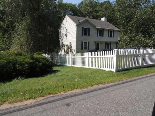 work photo from steadfastfence.com