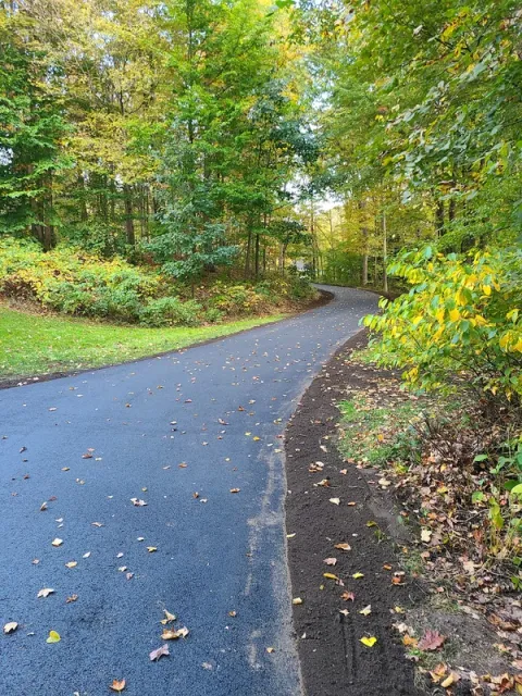 work photo from achenasphaltpaving.com