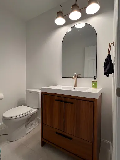 Review photo by Andy Mindy