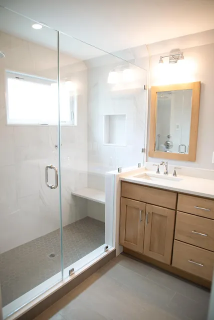 Arlmont Glass & Mirror work photo