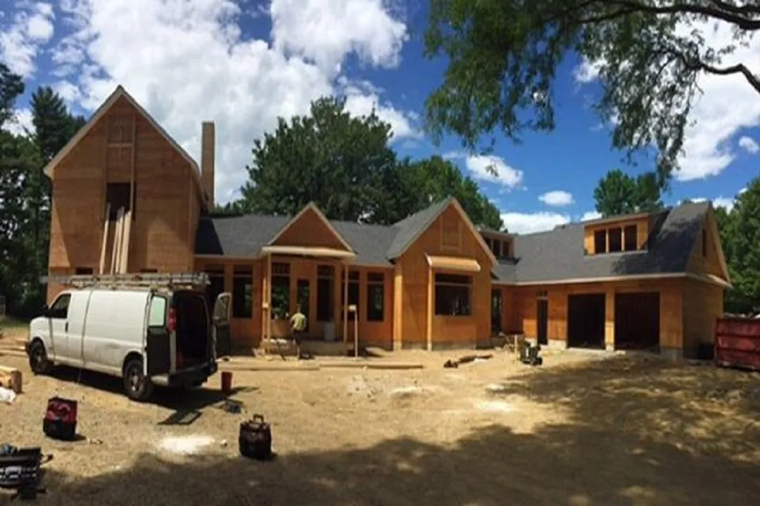 Damphousse Roofing LLP