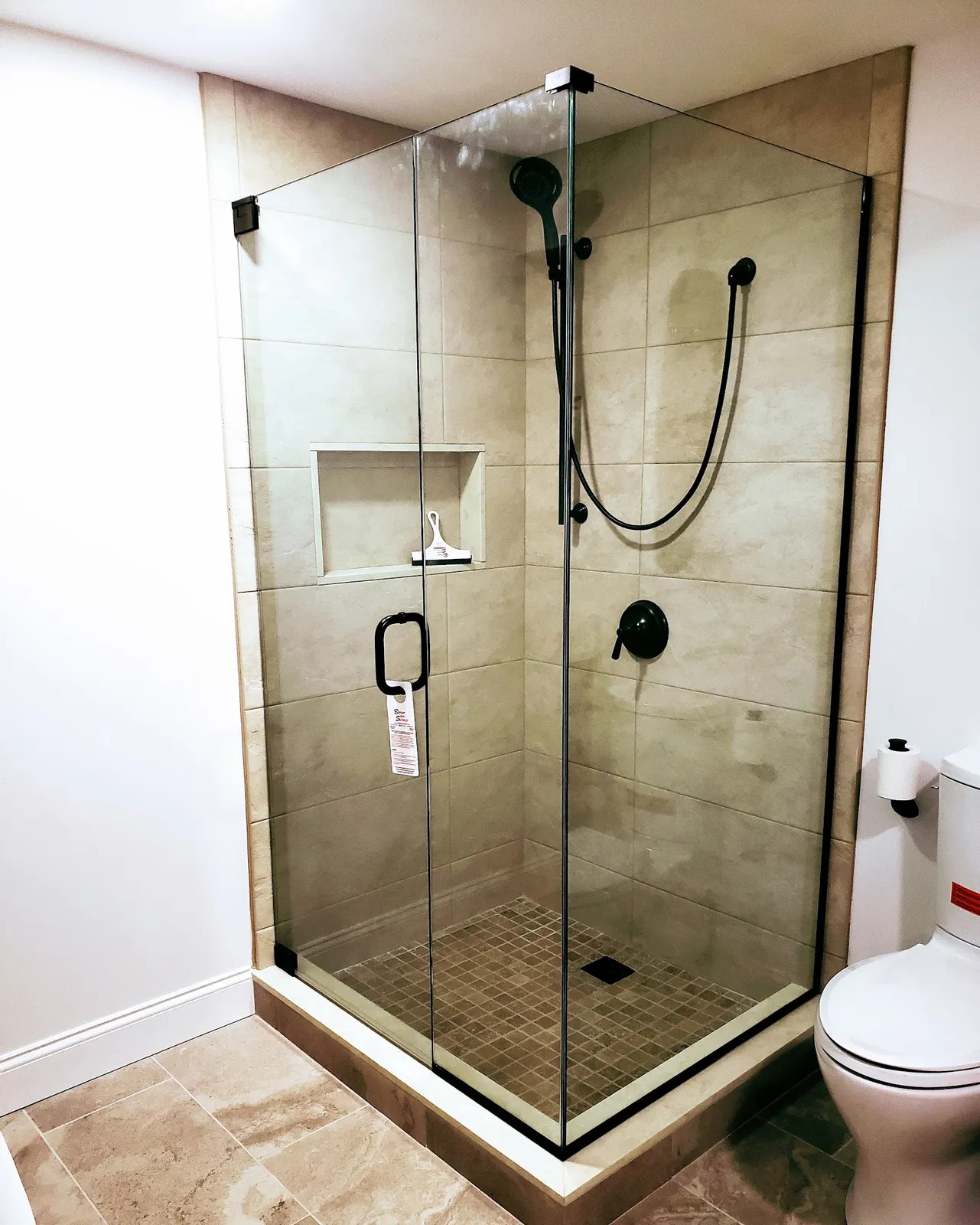 Banner Glass Shelmar