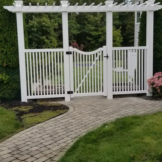 ROCKWOOD FENCE researched project photo