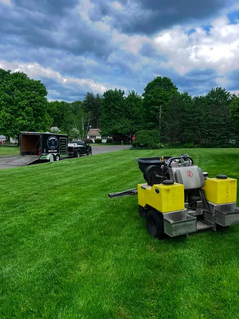 Hubert's Turf Care LLC work photo