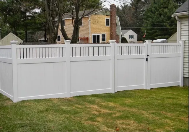 work photo from premiumfenceanddeck.com