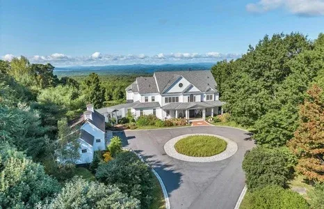 137 Brown Road