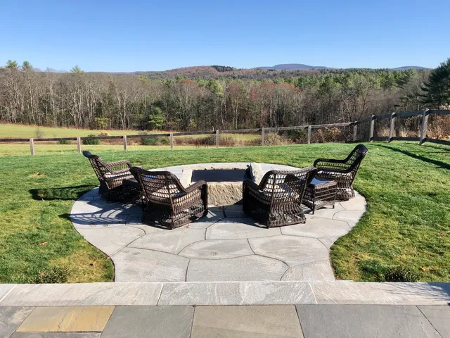 GREEN GARDEN LAWN SERVICE & LANDSCAPING work photo