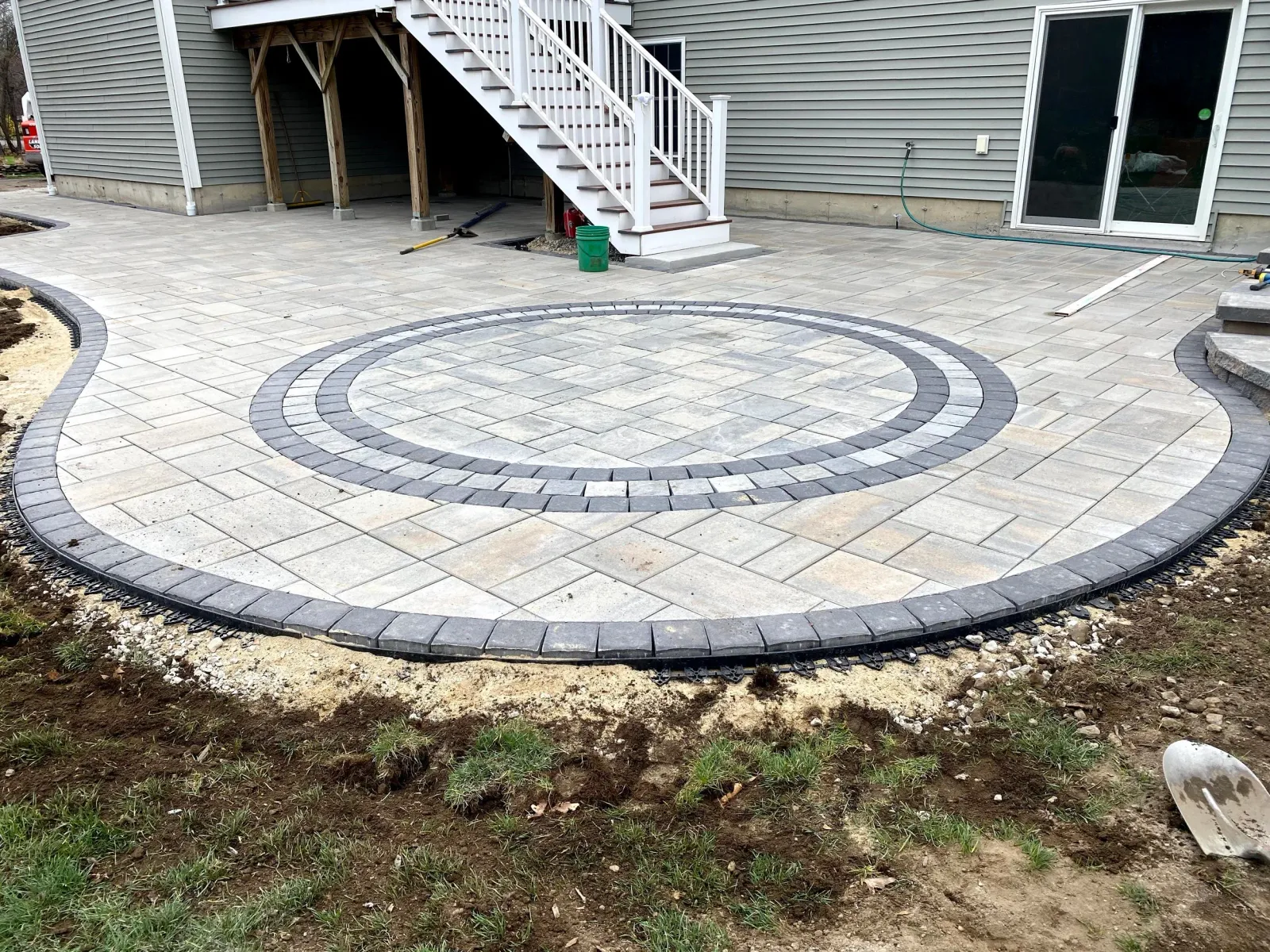 land-solutions-paver-patios-woburn-ma-8.jpg