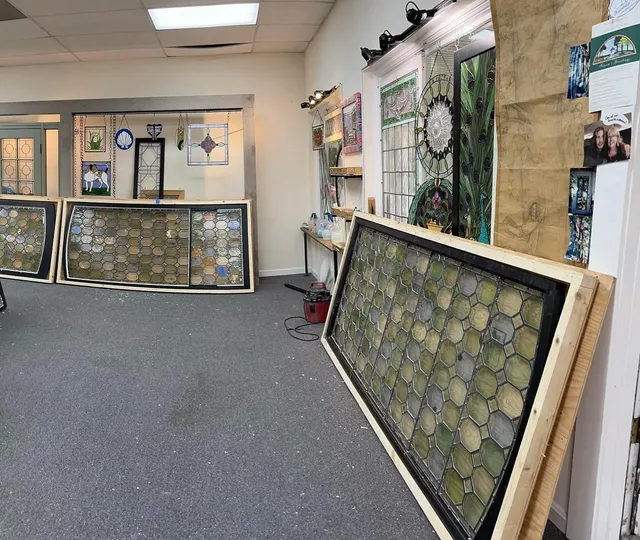 work photo from coastalartglass.net
