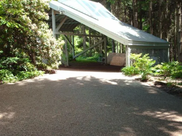 work photo from pioneerstoneseals.com