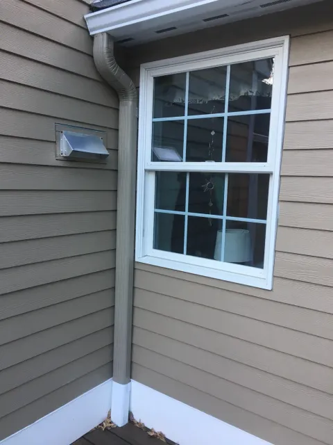 work photo from stockbridgeseamlessgutters.com