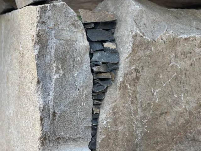 bluestone detail in granite.jpeg