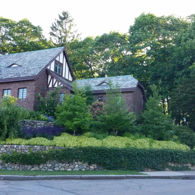 Victoria D. Hibbard Landscape Architect LLC researched project photo