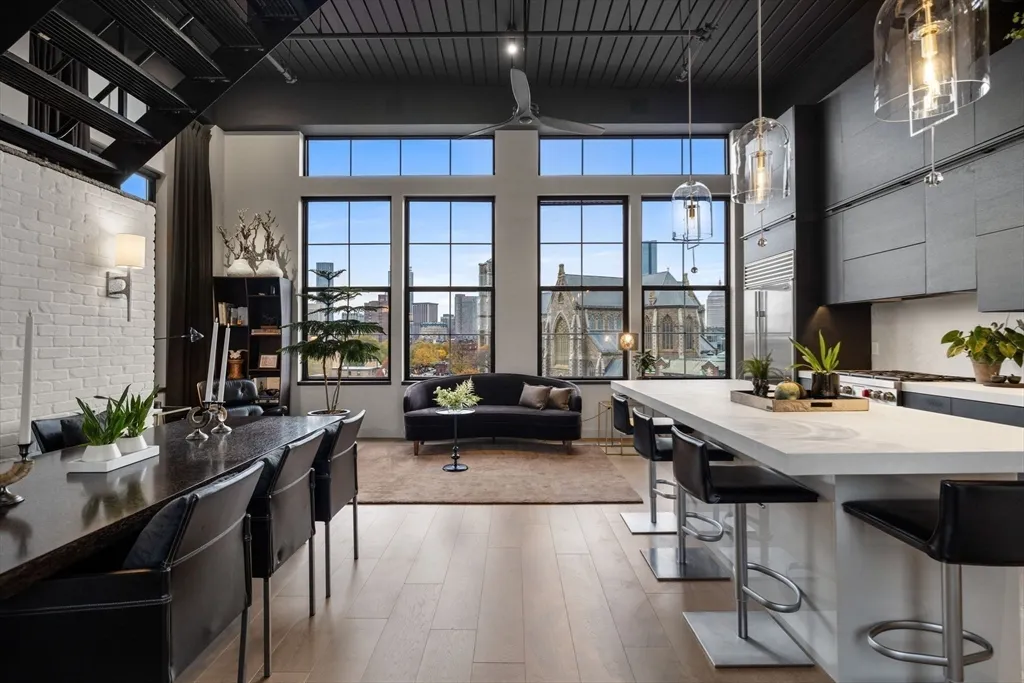 27 Wareham Street Unit: Penthouse