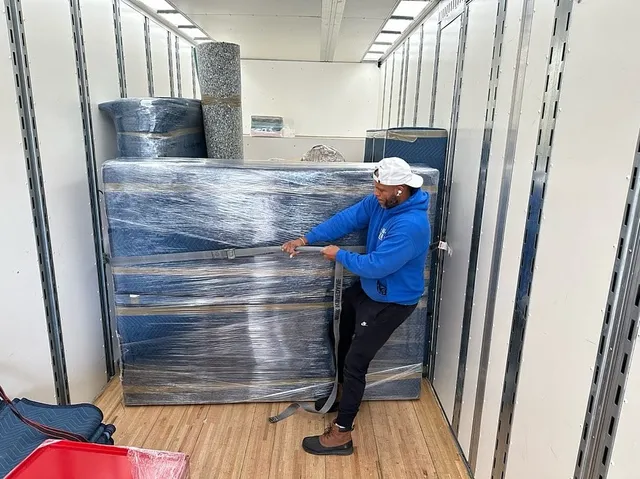 King Movers & Storage
