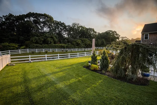 Landscaping company Pungitore Landscapes, Irrigation & Fertilizer in Hingham, MA