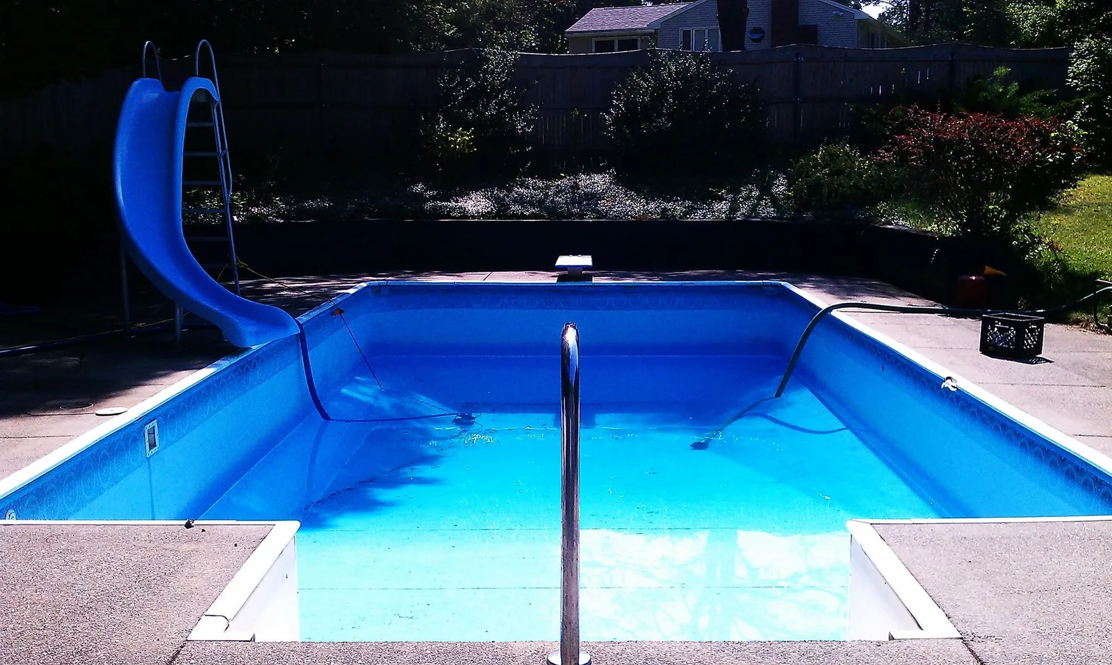 work photo from aboveallpools.com