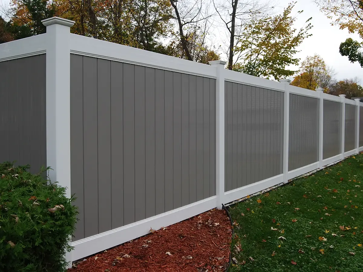 work photo from fitzgeraldfencesinc.com