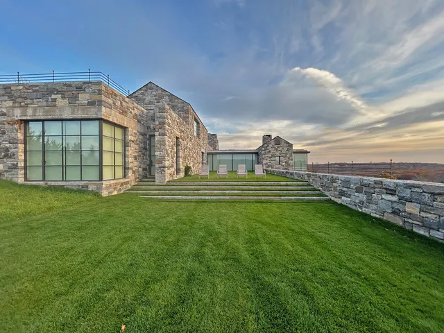 work photo from gregorylandscapes.com