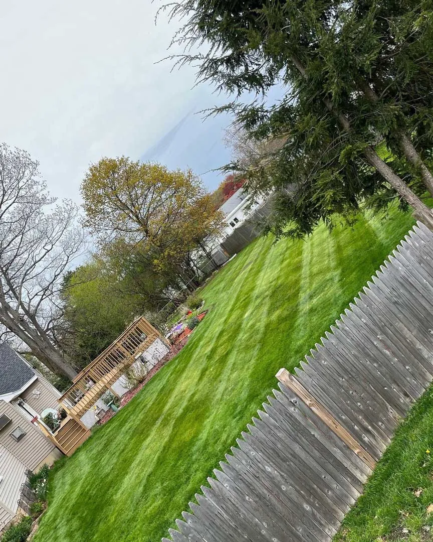 work photo from freshcutlandscapeus.com