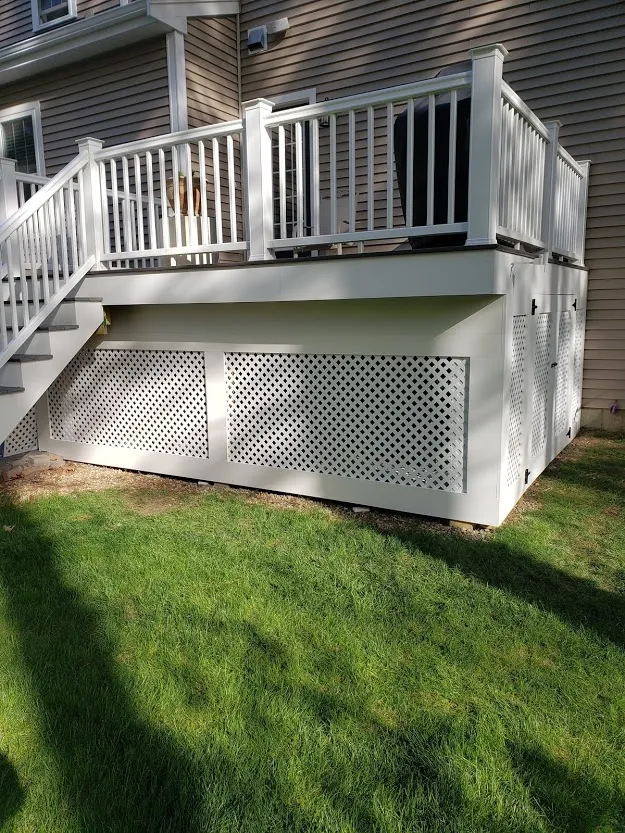 Correia Custom Fence LLC