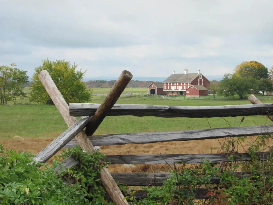 Fence around Gettysburg National Battlefield