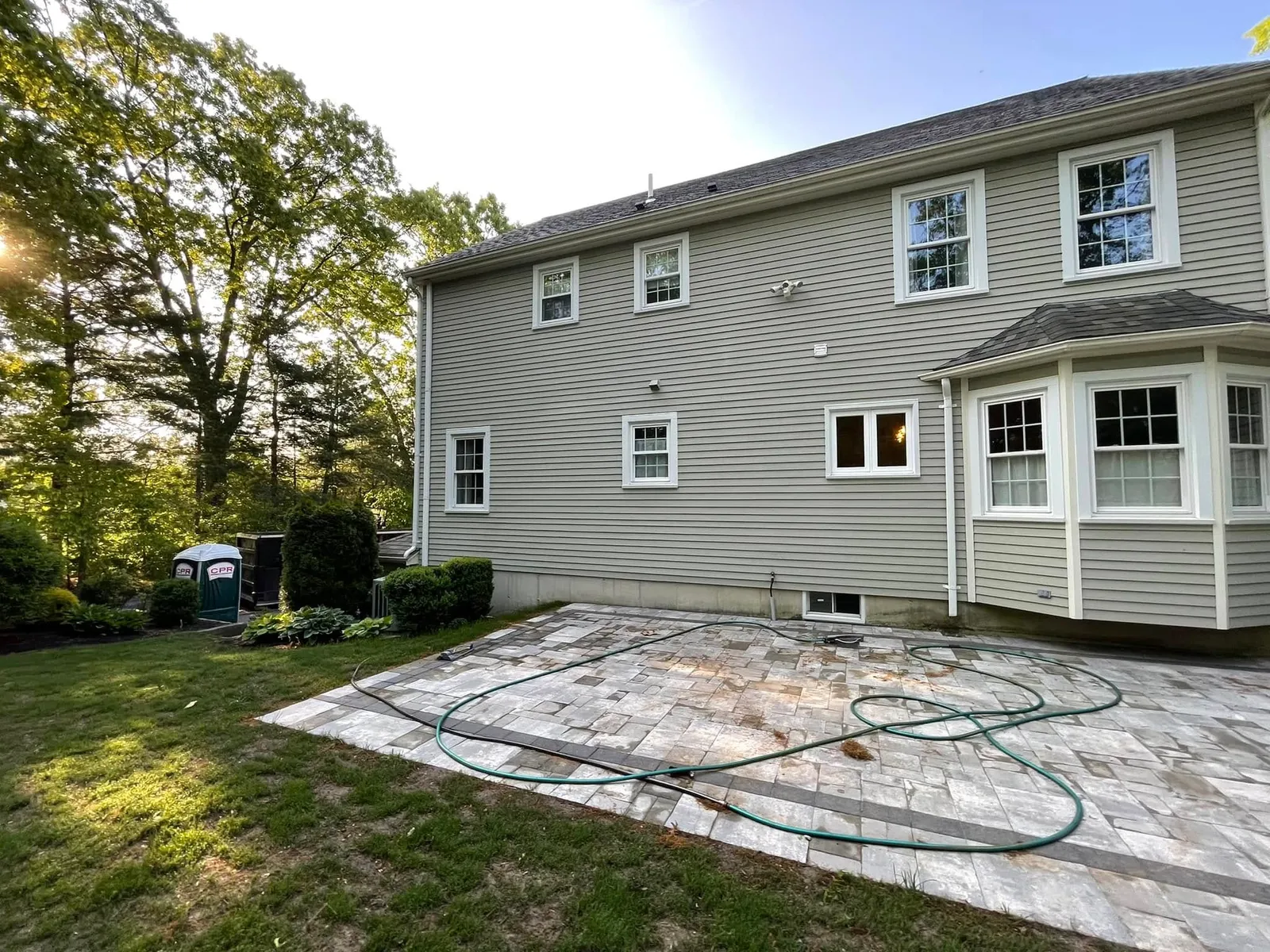 MODERN HOME CONSTRUCTION LLC researched project photo