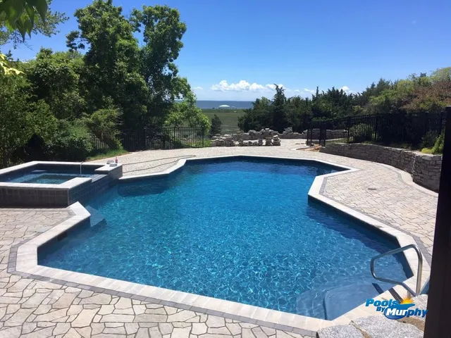 work photo from poolsbymurphy.com