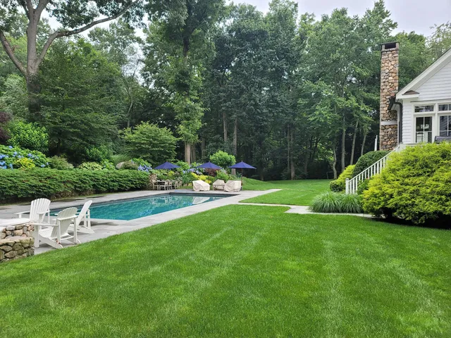 Lawn Solutions of Northern Fairfield County work photo