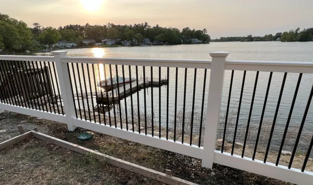 LT Build Fence and Deck work photo