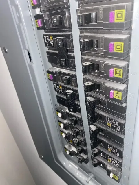 work photo from lgelectrician.com