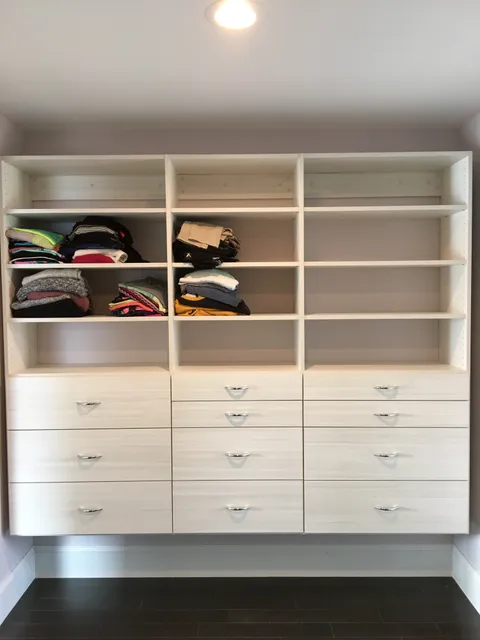 Closet & Storage Systems work photo