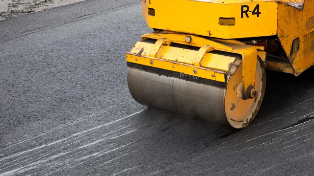 work photo from dmgtruckingpaving.com