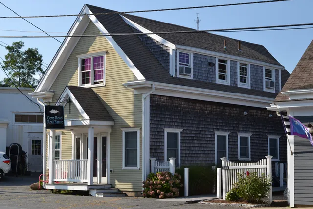 Cove Road Real Estate work photo