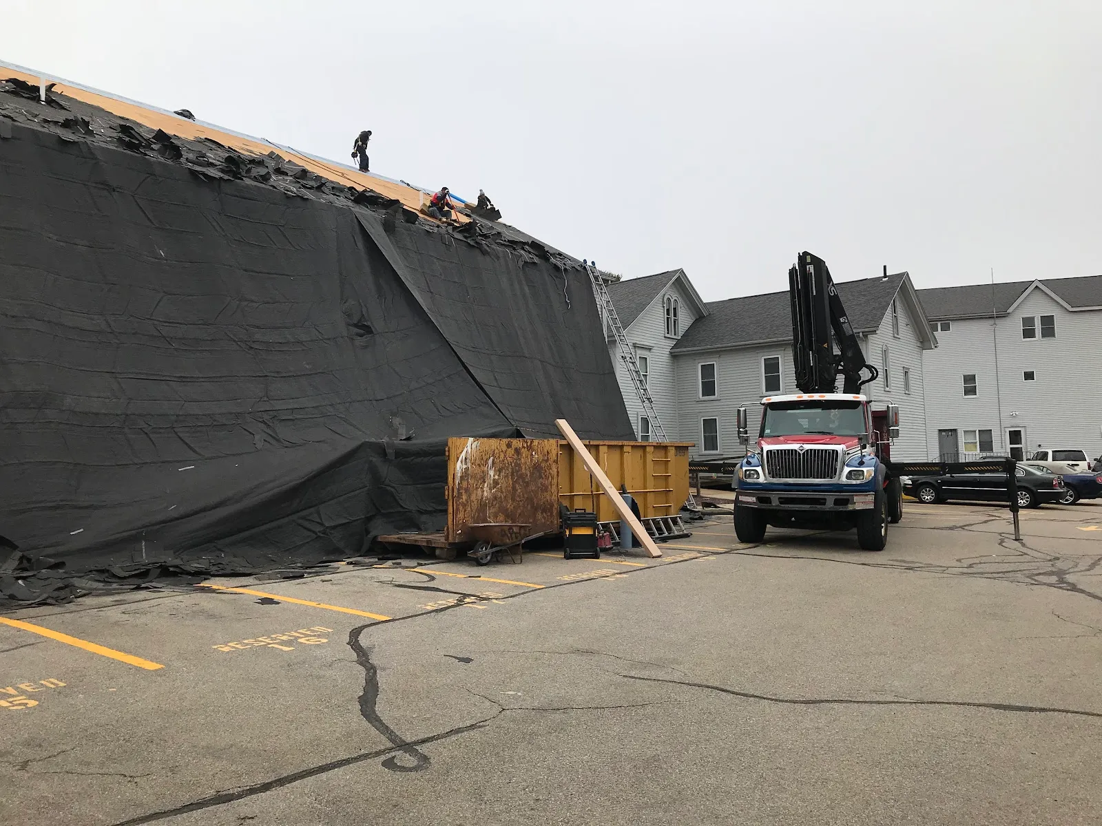 Robert Roofing and Gutters, Inc.