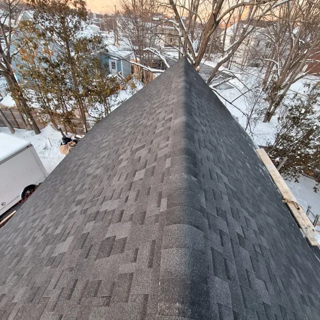 ROOFING & SIDING