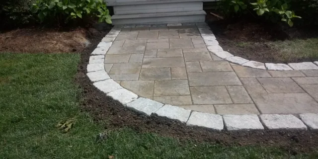 work photo from rocklandlandscapingmasonry.com