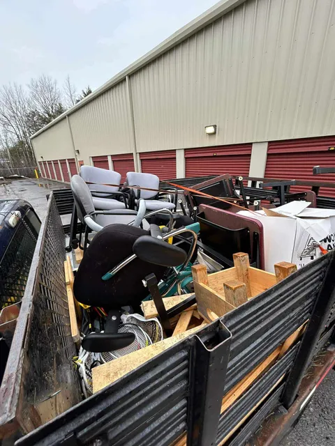 Chris' Crap Junk Removal Service work photo