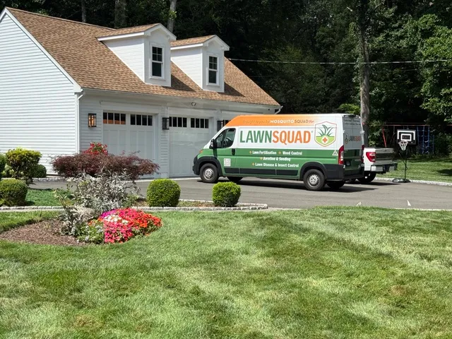Lawn Squad of New Haven and Fairfield Counties work photo