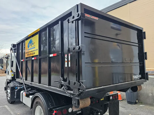 work photo from big-foot-dumpsters.com