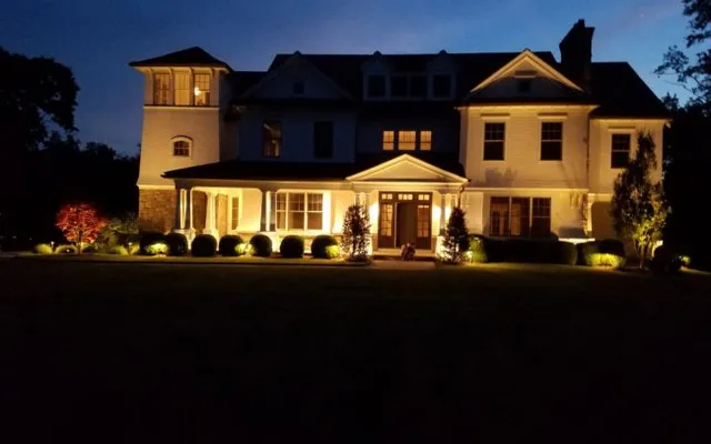 work photo from outdoorlightingdesign.com