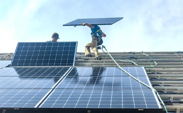 Sundog Solar work photo