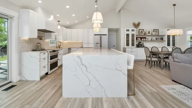 work photo from innovative-kitchen-and-bathroom.com