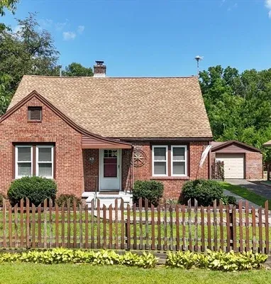 Featured Listing Photo