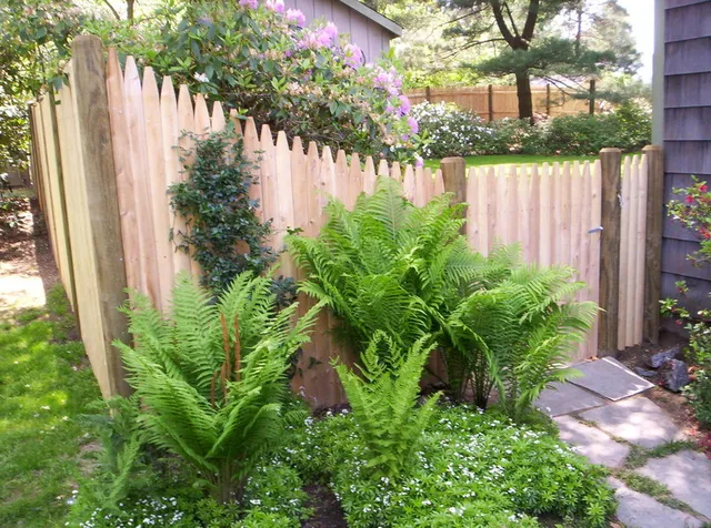 work photo from neighborlyfence.com