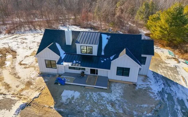 225 Dresser Hill Road