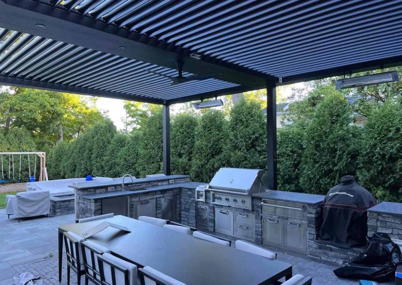 Pergola & Exterior Kitchen
