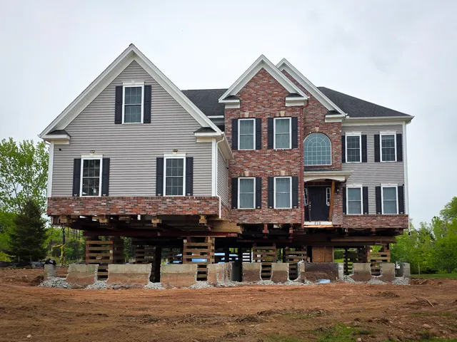 work photo from paynebuildingmovers.com