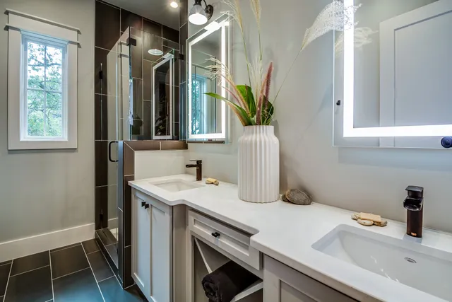 work photo from mayflowercabinets.com
