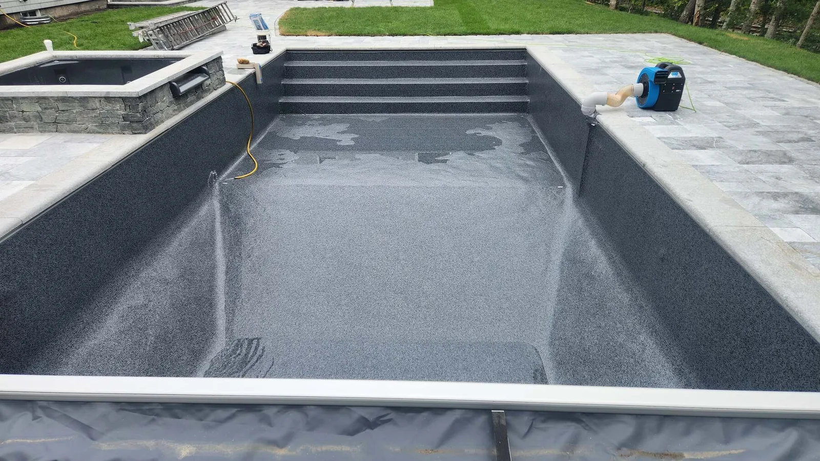 work photo from clearwatercustompool.com